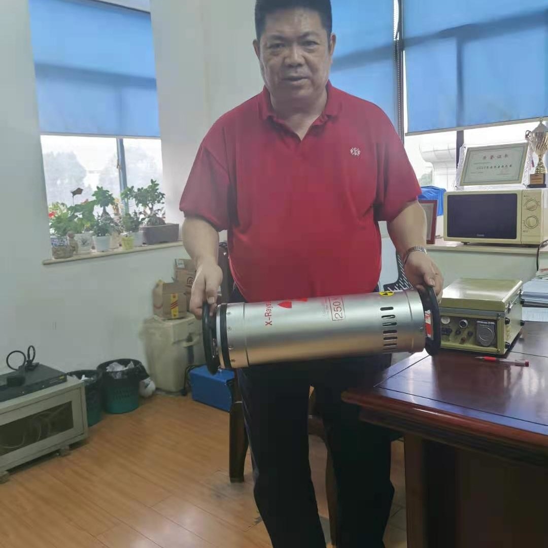 10.5kg X Ray Welding Machine 1.0mm Small Focus Ultra High Definition HMTK2